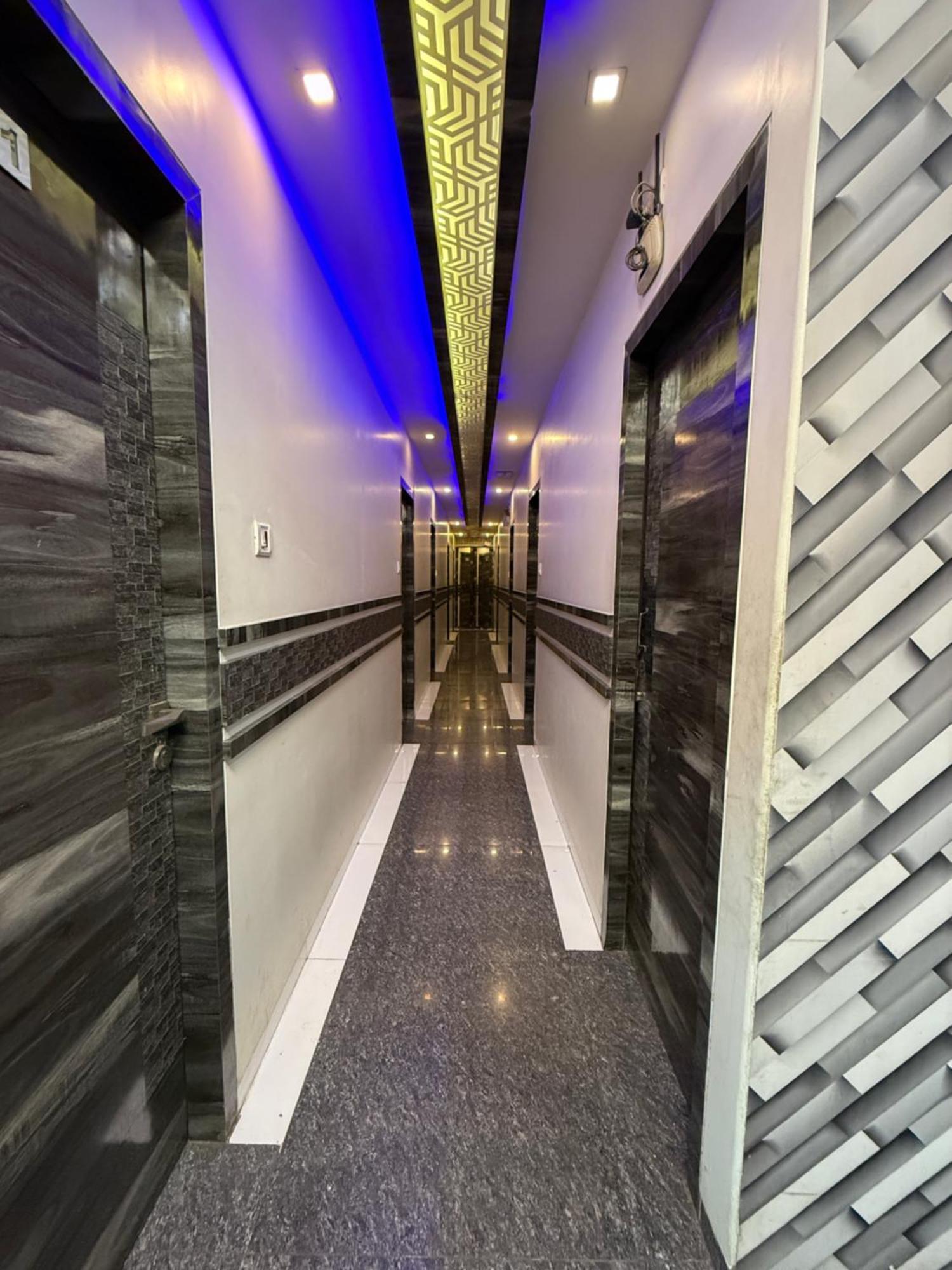 M E R I T O N Hotel T-2 Mumbai Exterior foto